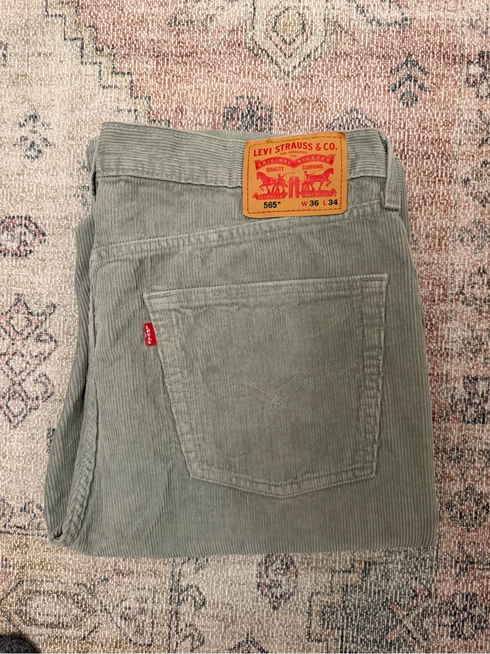 Levi's 565 Men's Corduroy Pants - Light Grey